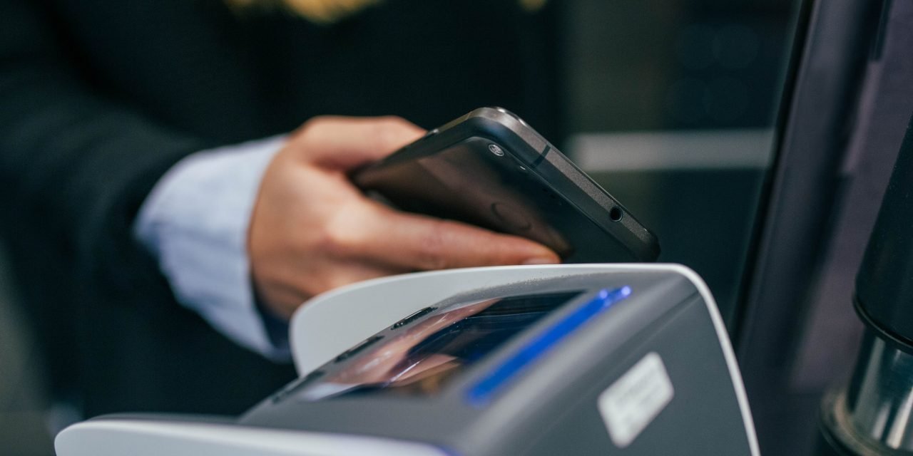 Disruptive Payments and Banking Models